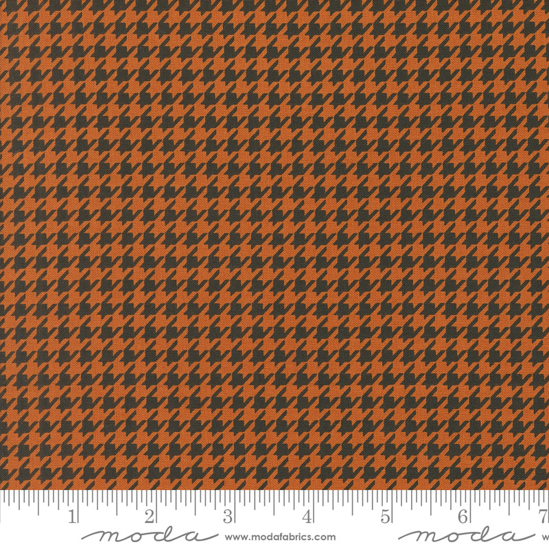 Home Sweet Haunt - Hounds Tooth in Rust - Stacey Iest Hsu - 20918 13